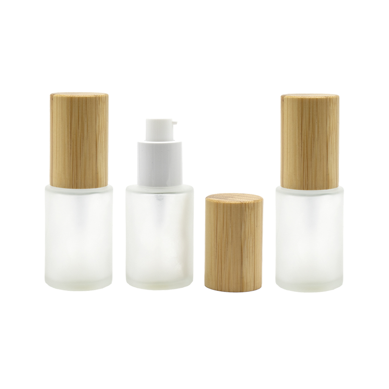 Recipient sticla mata 30 ml si pompa alba, capac bambus
